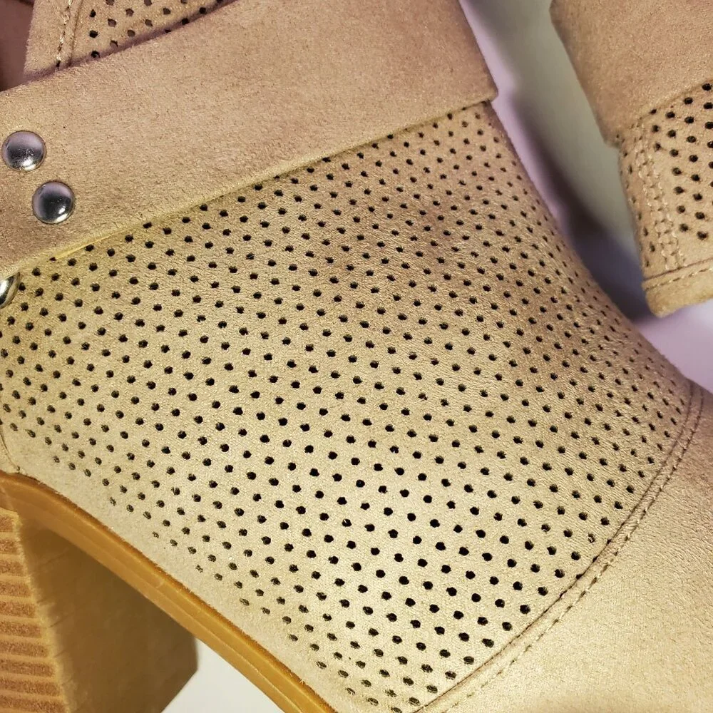 Fergalicious Augustine Open Toe Ankle Booties Side Zipper Entry Tan Size 38 - Picture 11 of 11